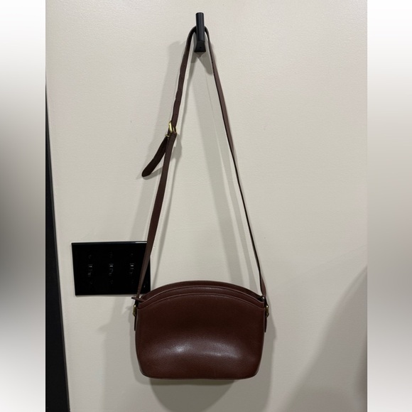 Vintage Coach Regis Madison Collection Style #4405 tan color Made